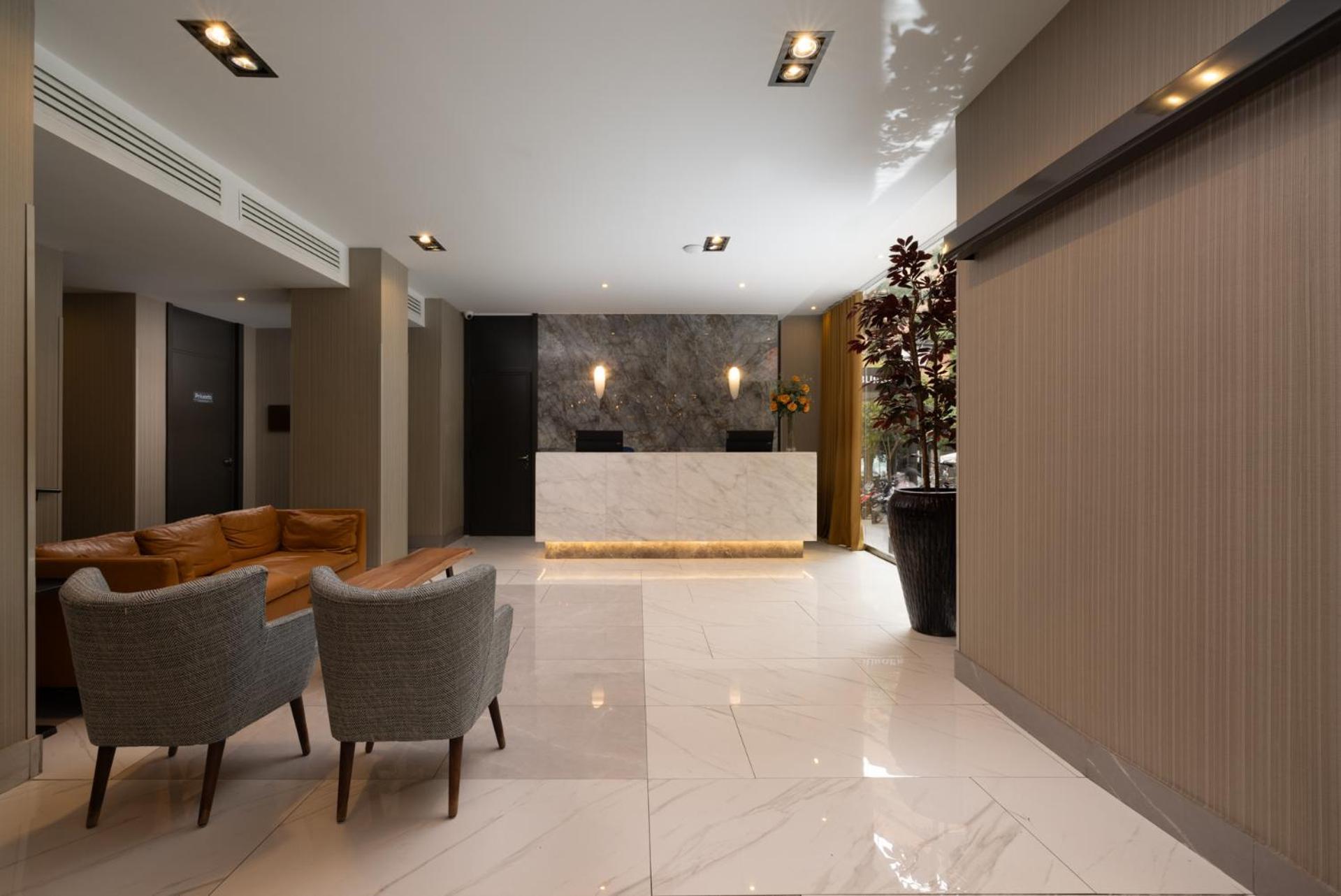 Hotel Avenida Gran Via Madrid Luaran gambar
