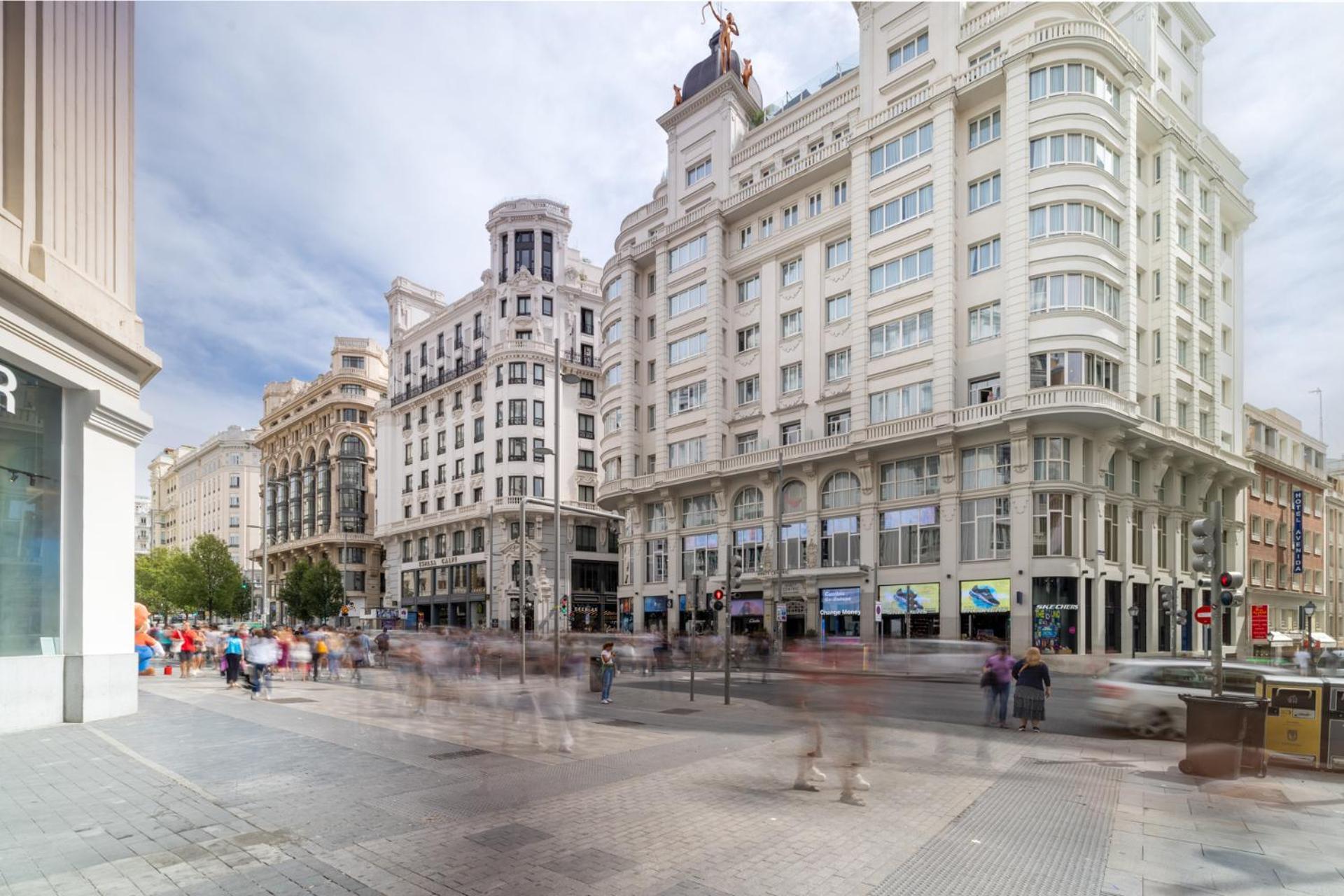 Hotel Avenida Gran Via Madrid Luaran gambar